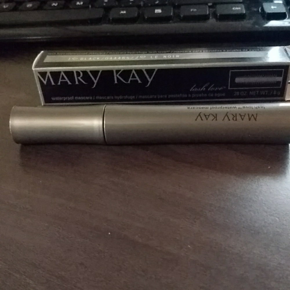 Lash love waterproof